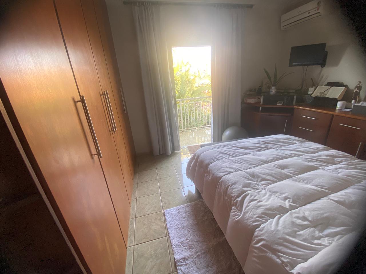 foto do anúncio Sobrado em condomínio, próximo ao Aeroporto e HU